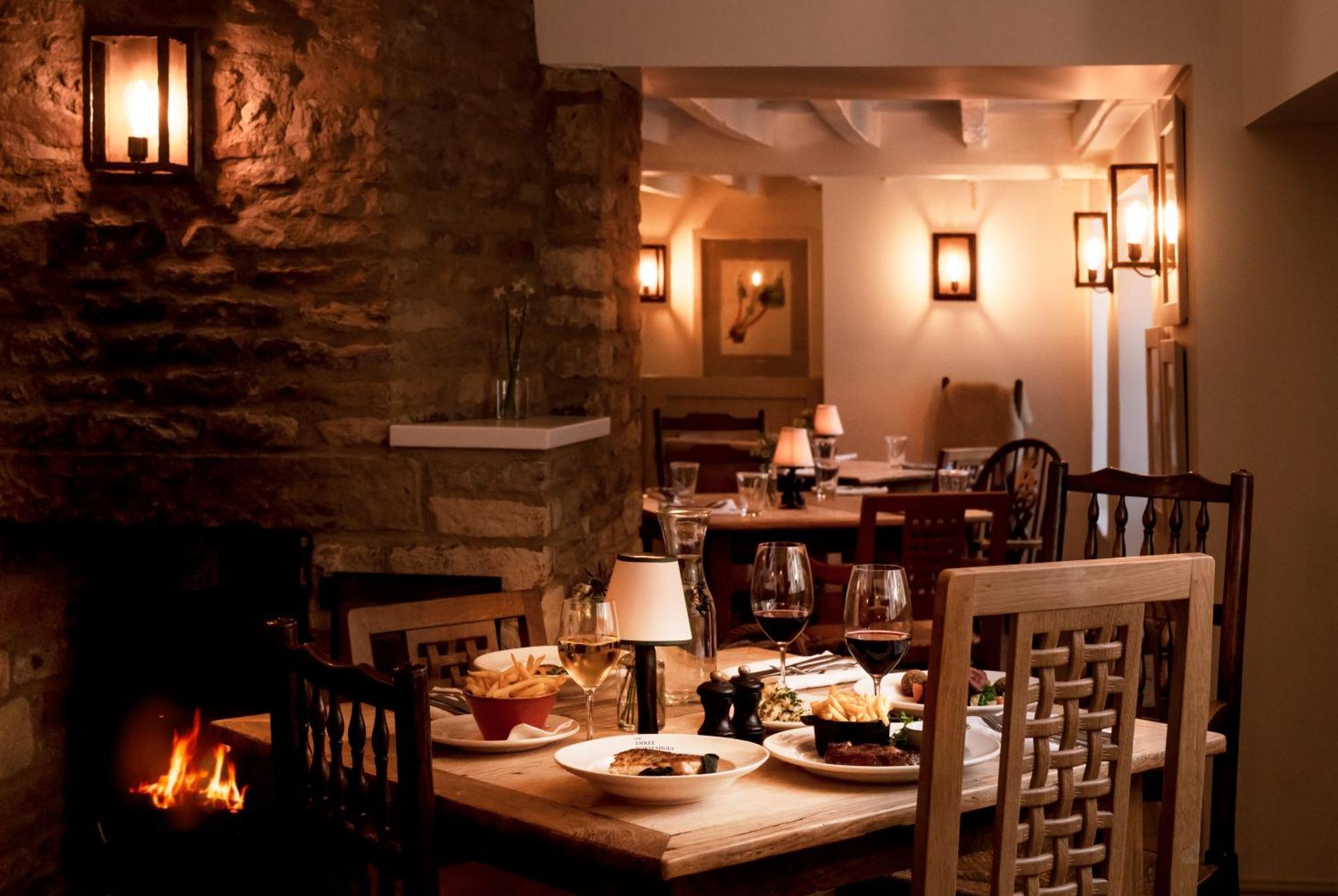 The Three Horseshoes Asthall Exterior foto